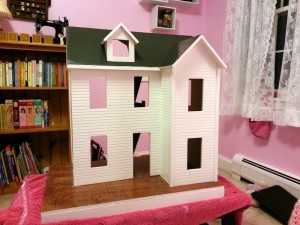 Dollhouse paint done