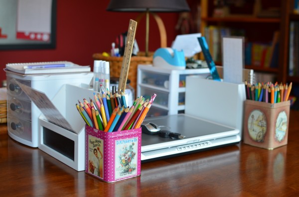 Schoolroom Table Top Organization