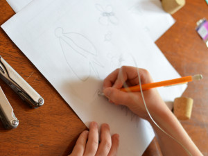wire sculpting with kids